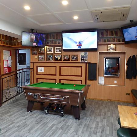 The Red Lion Tavern Fochabers Exteriér fotografie