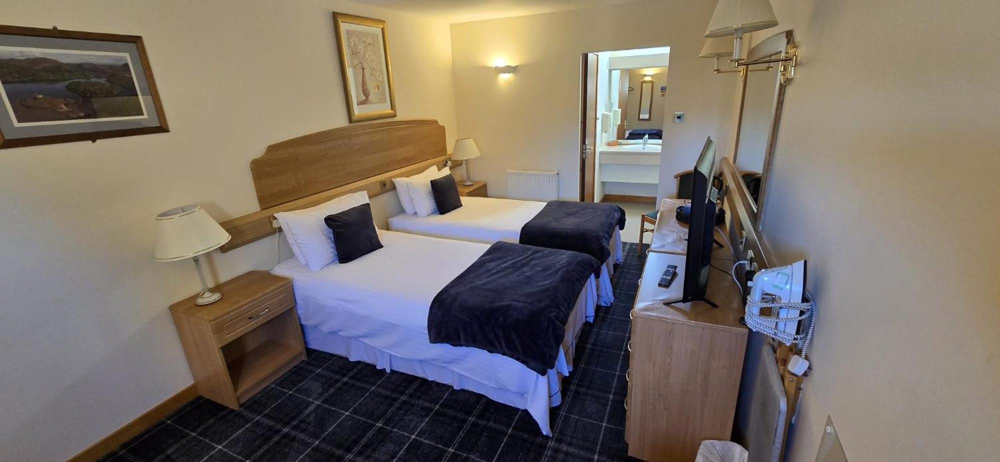 The Red Lion Tavern Fochabers Exteriér fotografie